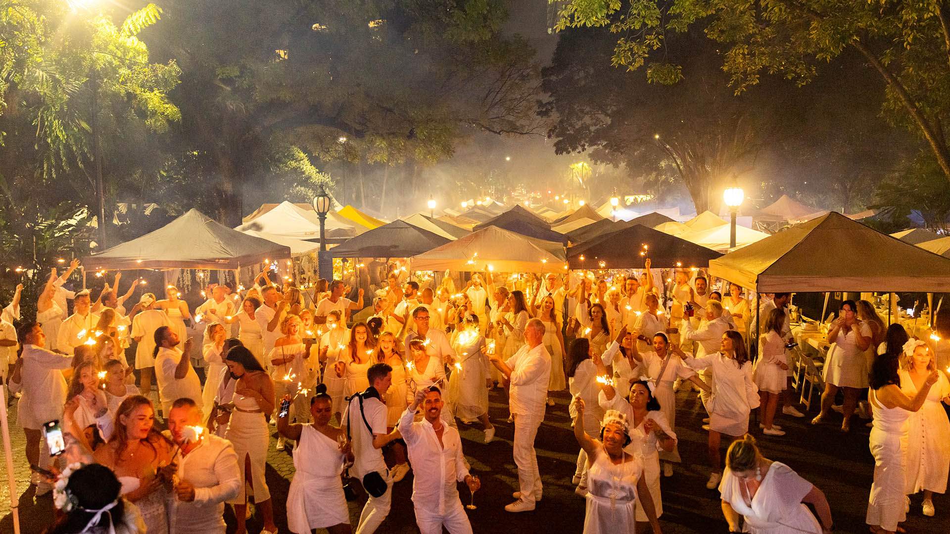 Diner-en-Blanc_2022-Brisbane_02_The-Edit-Suite_supplied-1920x1080